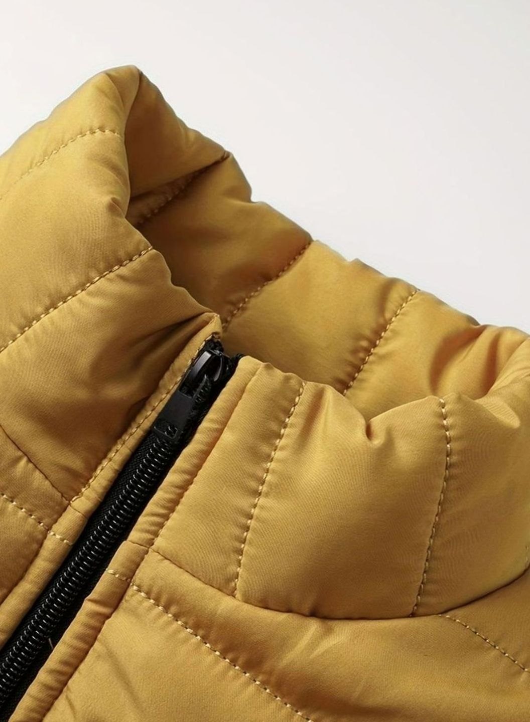 Men's Lightweight Quilted Zip-Up Puffer Jacket