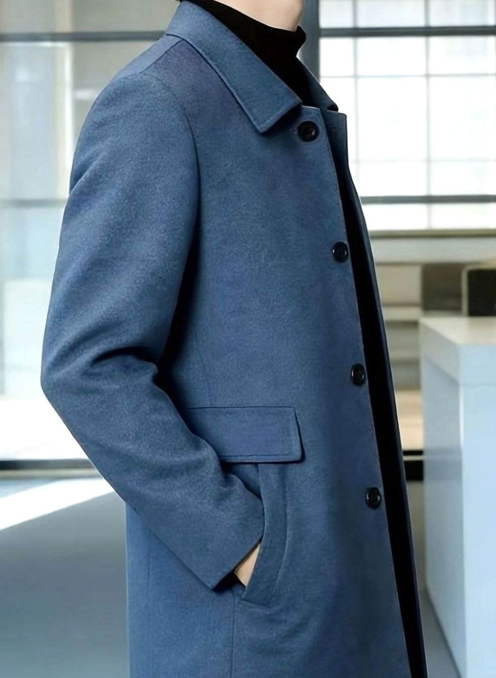 Men's Relaxed-Fit Single-Breasted Wool Overcoat