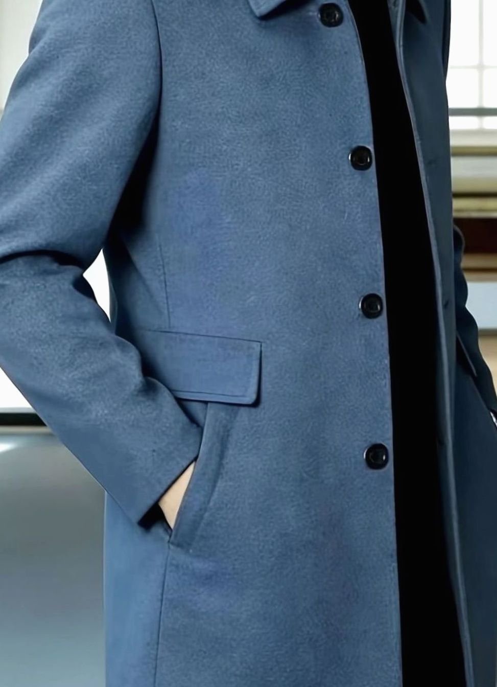 Men's Relaxed-Fit Single-Breasted Wool Overcoat