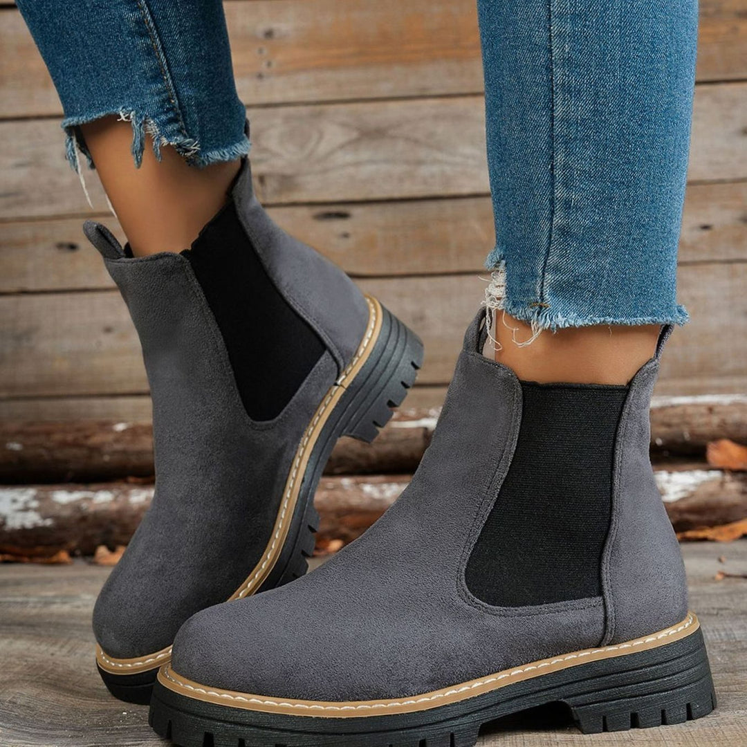 Women's Chunky-Sole Chelsea Slip-On Ankle Boots