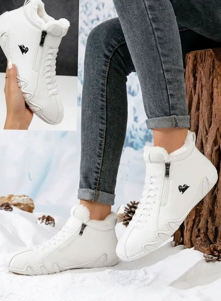 Women's Faux-Fur Lined Wide-Fit Zip-Up Winter Ankle Boots - White