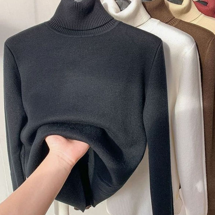 Women's Fleece-Lined Slim-Fit Turtleneck Jumper - Black