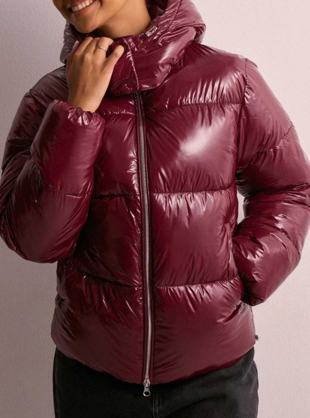 Women's Glossy Quilted Puffer Jacket Adjustable Hood Zip Pockets - Burgundy