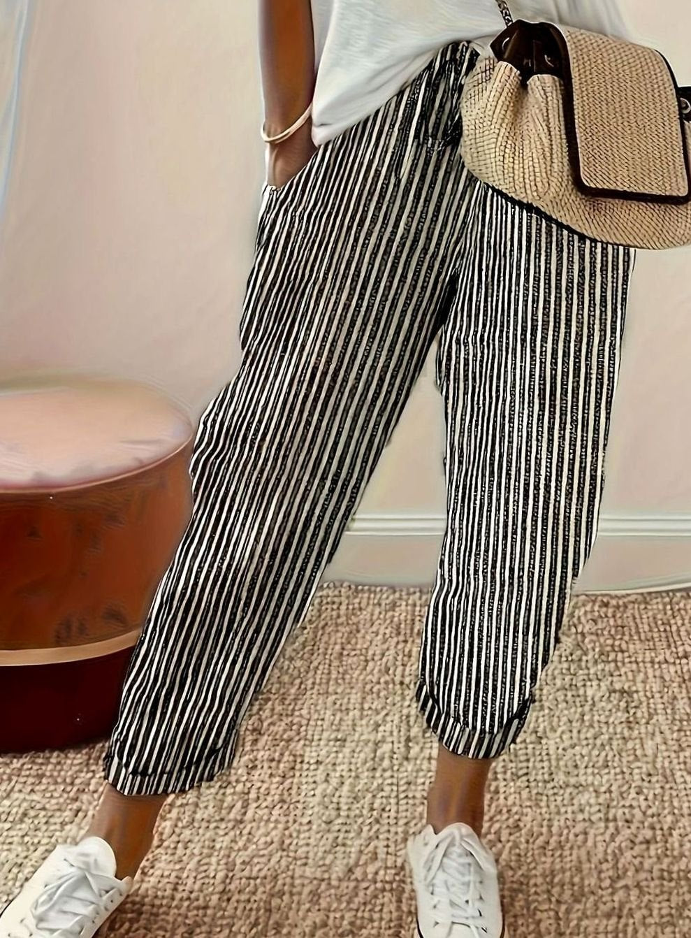 Women's High-Waist Striped Wide-Leg Cropped Trousers - Black
