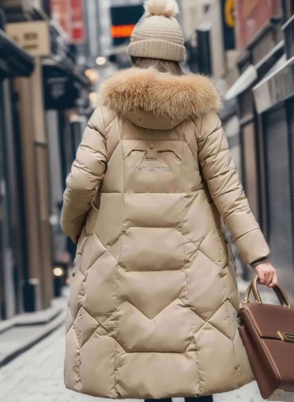 Women's Knee-Length Faux Fur Trim Hooded Quilted Puffer Coat