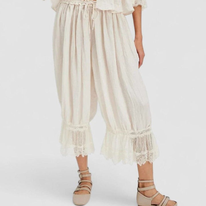 Women's Loose Mid-Rise Lace-Trim Cropped Trousers - White