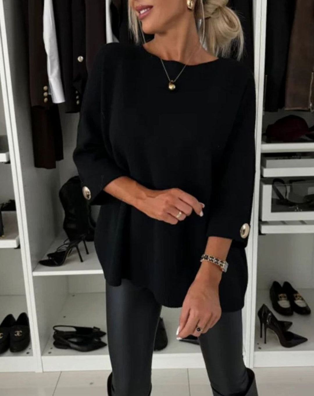 Women's Oversized Gold-Button Cuff Knitted Jumper - Black
