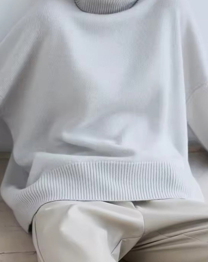 Women's Oversized High-Neck Knit Turtleneck Jumper - White