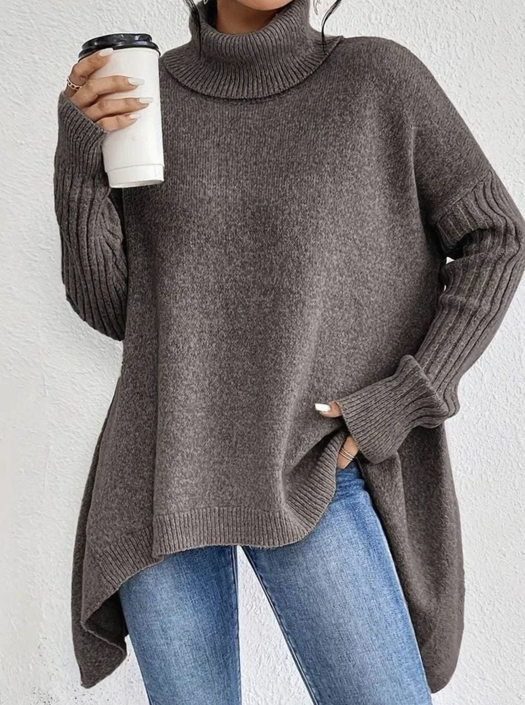Women's Oversized Ribbed Turtleneck High-Low Hem Jumper - Espresso Brown