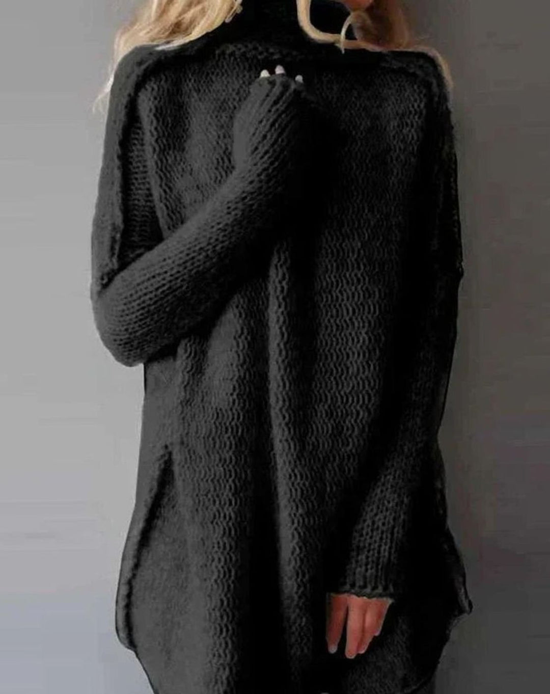 Women's Oversized Turtleneck Knitted Jumper - Black