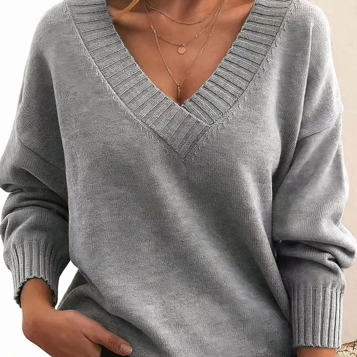 Women's Relaxed V-Neck Cashmere Blend Long Sleeve Knit Jumper - Grey