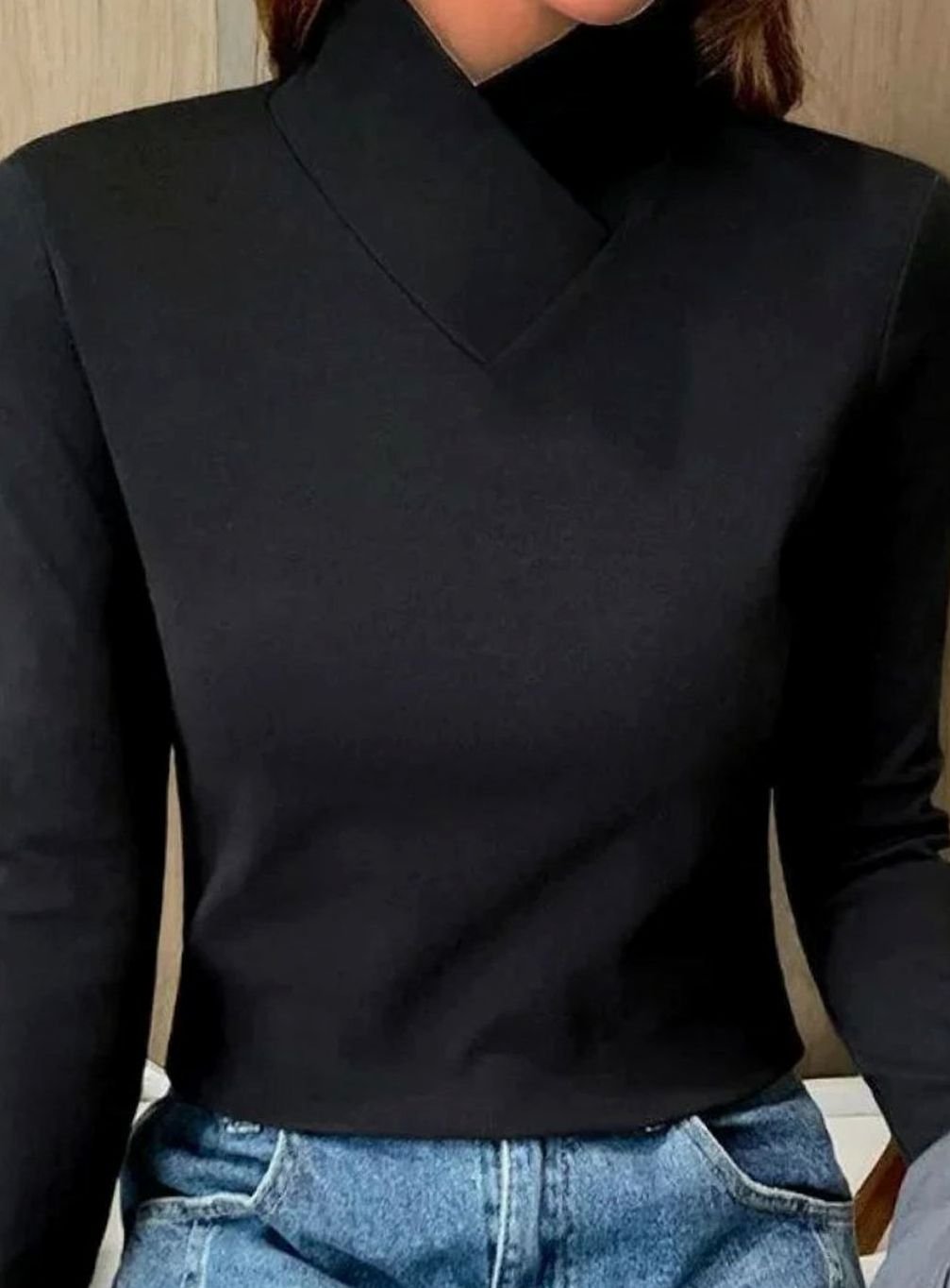 Women's Slim-Fit Long-Sleeve Crossover Turtleneck Jumper - Black