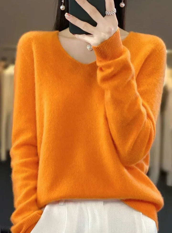 Women's Soft V-Neck Long-Sleeve Knitted Jumper