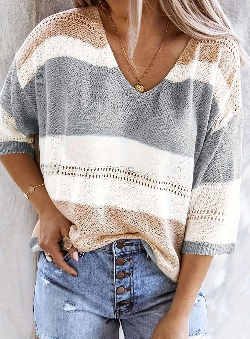 Women's Striped V-Neck Lightweight Knitted Jumper - Grey