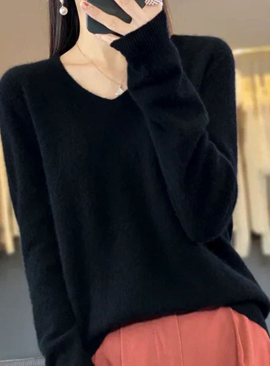 Women's V-Neck Long-Sleeve Soft Knitted Jumper - Black