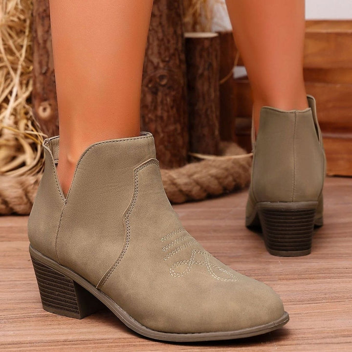 Women's Western-Stitch Block Heel Ankle Boots