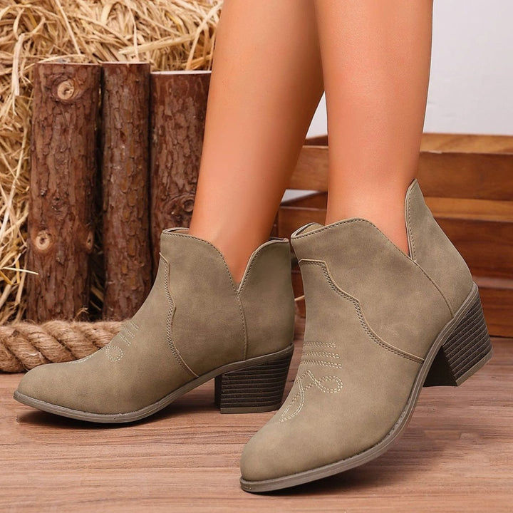 Women's Western-Stitch Block Heel Ankle Boots