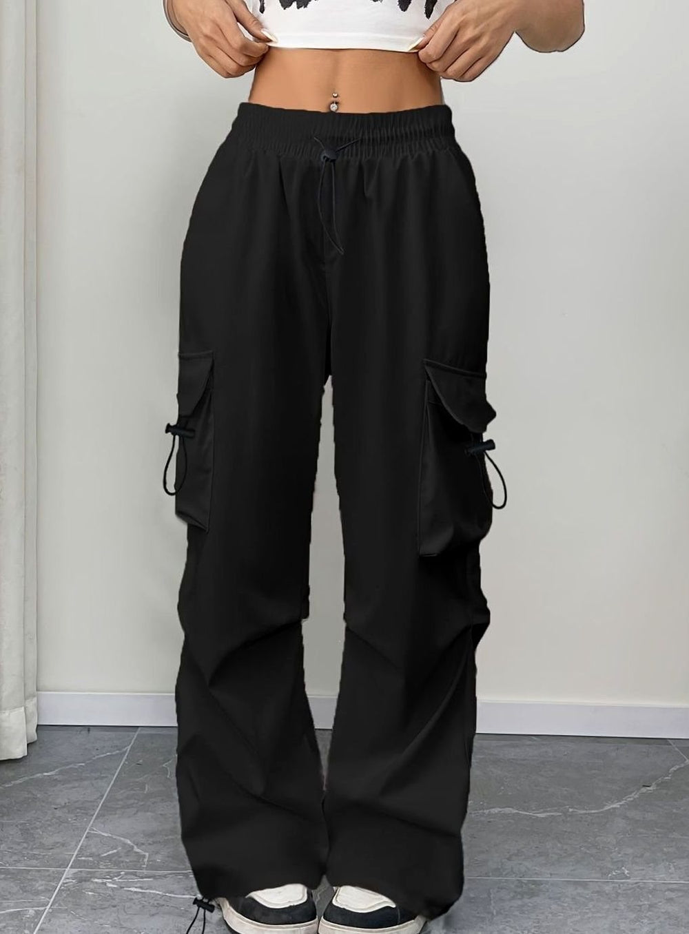 Women's Wide-Leg Drawstring Cargo Pocket Trousers - Black